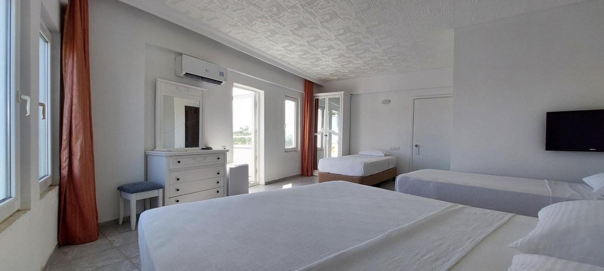Uk Hotel Kiris อันตัลยา ภายนอก รูปภาพ
