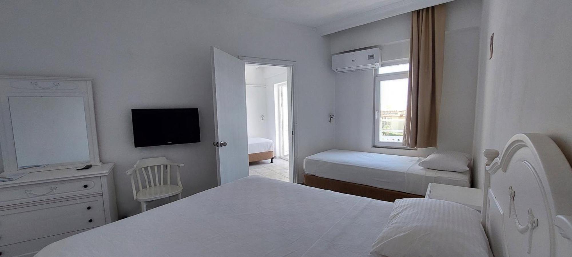 Uk Hotel Kiris อันตัลยา ภายนอก รูปภาพ